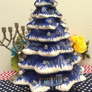 Hanukkah pre lit tree/ Hanukkah light up tree.